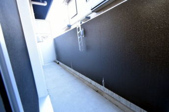 【バルコニー】