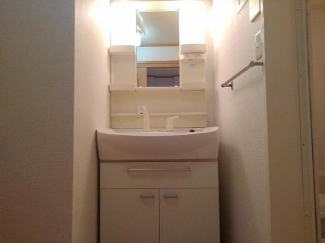 スペースが確保できる洗面所です