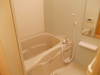 日々の疲れを癒すお風呂付です