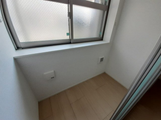 外からの目が気にならないバルコニーで洗濯物が干せます