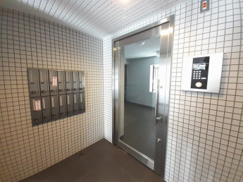 エントランスです