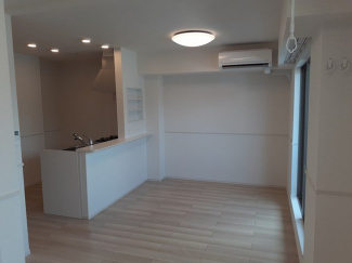 こちらのリビングで趣味の時間をお楽しみください