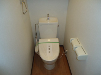 シャワー付トイレ