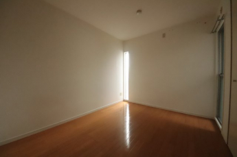 内装は落ち着いています