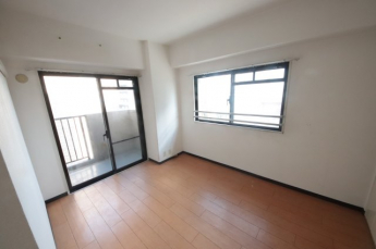 ゆったり過ごせるリビングです