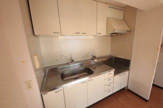 キッチンでお料理をお楽しみください