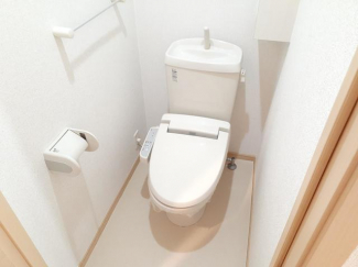 コンパクトで使いやすいトイレです