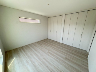 個人の部屋や寝室として使える洋室です