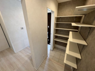 明るい玄関です