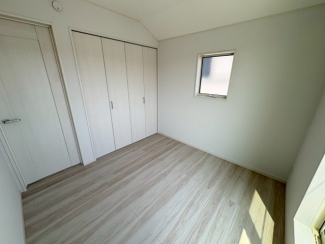 広々とした洋室です