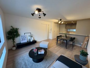 ゆったり過ごせる居間です