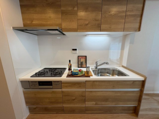 シンプルで使いやすく掃除しやすいキッチンです♪