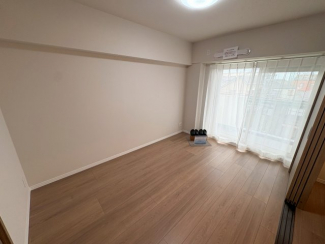 個人の部屋や寝室として使える洋室です