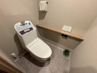 コンパクトで使いやすいトイレです