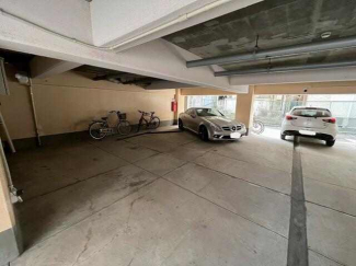 百番館ハイツ駐車場の画像