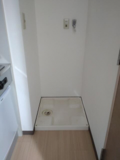 神戸市中央区二宮町４丁目のマンションの画像