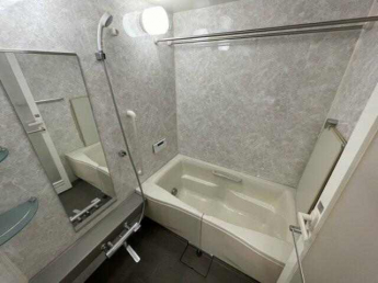 広いお風呂で日々の疲れを落としましょう