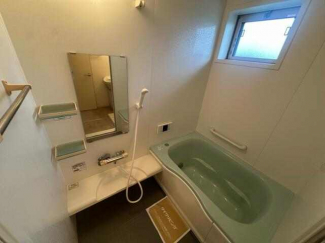 新居浜市新田町２丁目のアパートの画像