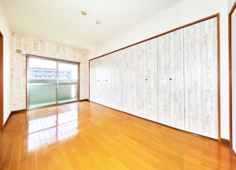 6.6帖洋室は床暖房付です