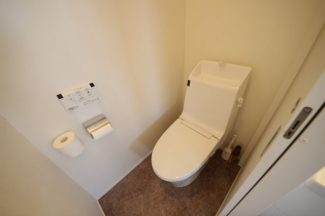 一階、二階それぞれにトイレがあるのは便利です