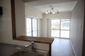 【居間・リビング】