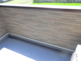 【バルコニー】