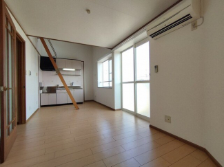 【居間・リビング】