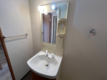 洗髪洗面化粧台