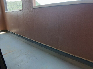 【バルコニー】