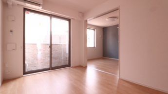 【居間・リビング】