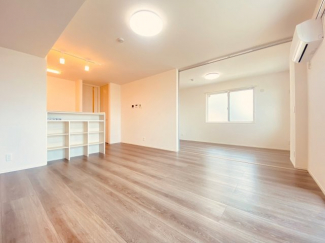 【居間・リビング】