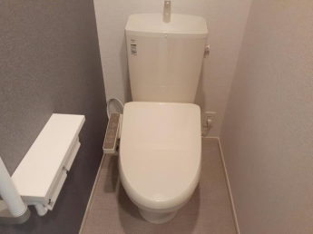 清潔感のあるトイレです