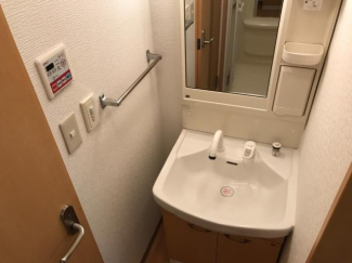 洗髪洗面化粧台