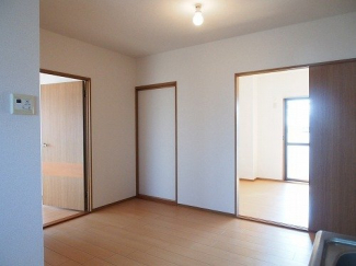 明るい室内です