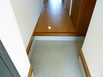 シンプルで使いやすい玄関です