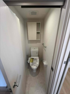 ゆったりとした空間のトイレです