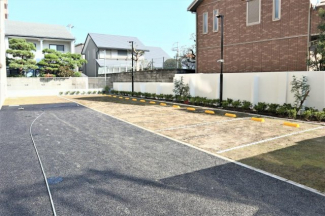 駐車場に車を止められます