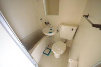 コンパクトで使いやすいお風呂です