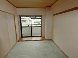 ファミリアル門戸の画像