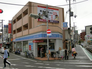 ローソン門戸厄神駅前店まで233m