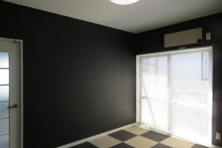 ２階南中央洋室６．０帖