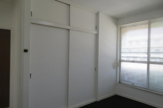 ２階北東端洋室６．５帖