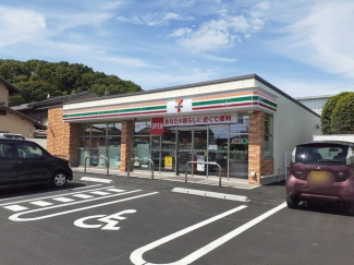 セブンイレブン彦根岡町店様まで730m
