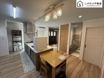 カウンターキッチンとなっており、食事の配膳・後片付けをスムーズに行えます。
