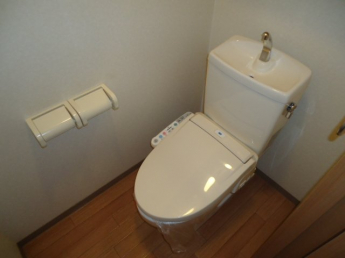 シャワー付トイレ