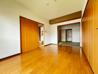 【居間・リビング】