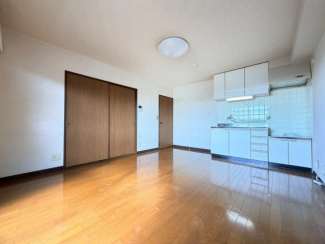 【居間・リビング】