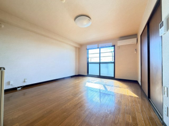 【居間・リビング】