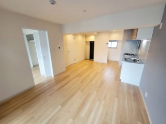 【居間・リビング】