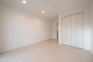 ゆったり過ごせる居間です